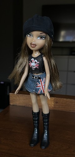 Bratz nevra doll with - bratz,