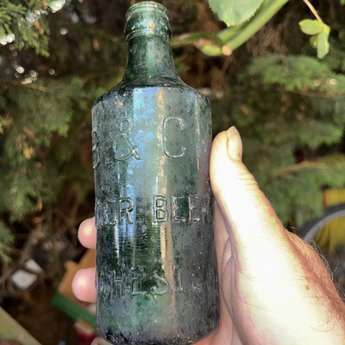 Colchester glass ginger beer - ,