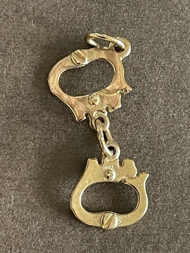 9ct 375 yellow gold handcuffs - 9ct,