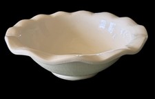 HANDMADE SCALLOPED CERAMIC