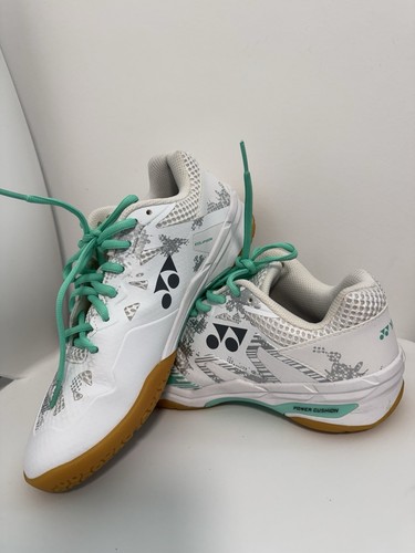 Yonex womens power cushion - power,