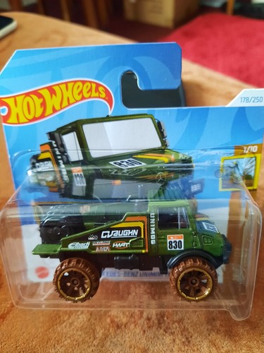 Hot wheels mercedes benz - hot,