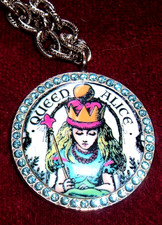 TARINA TARANTINO QUEEN ALICE PENDANT BLUE SWAROVSKI CRYSTALS CHUNKY CHAIN