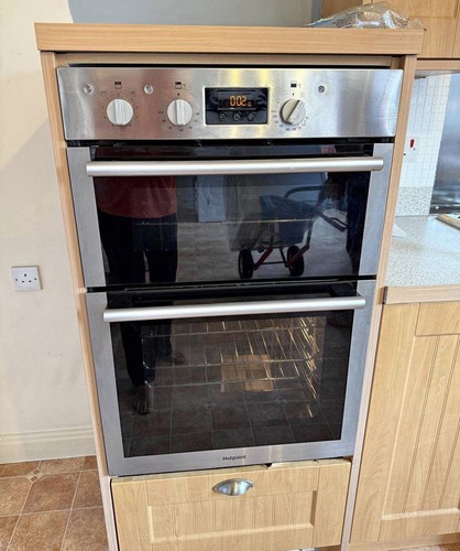 Hotpoint built under electric
