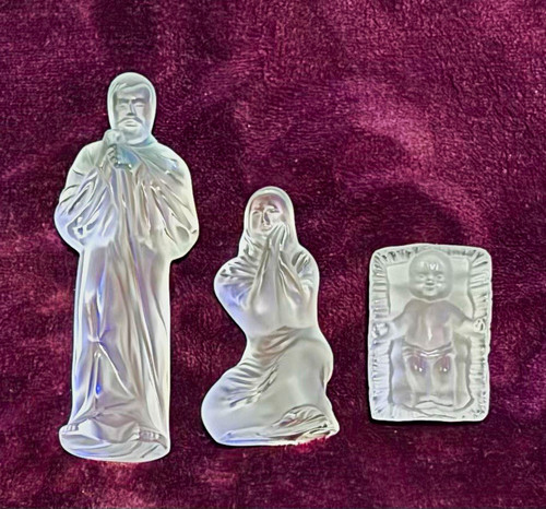 Lalique crystal boxed - lalique,