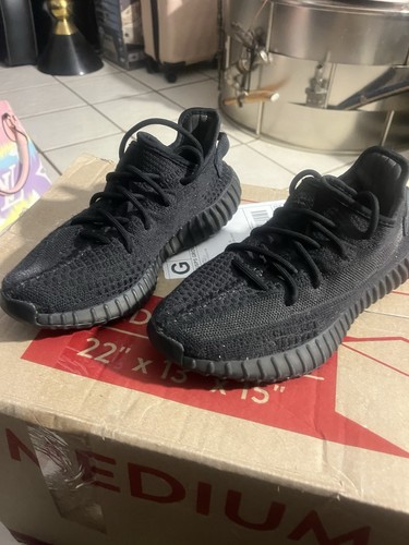 Adidas yeezy boost - adidas, size