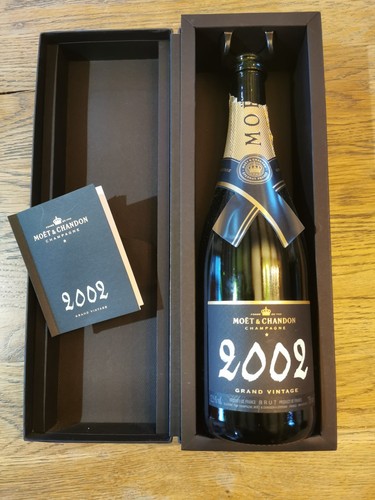 Vintage moet chandon empty - moet,