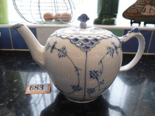 22 cm Teapot - Royal