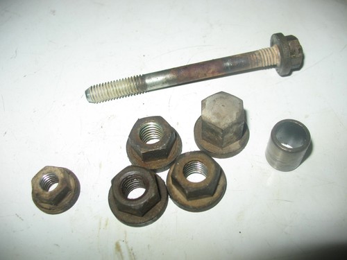Cylinder head mounting - cylinder,