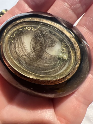 Superb large whitby jet - large,