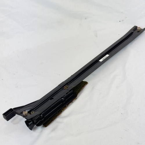 Mercedes headrest rail - headrest, guide
