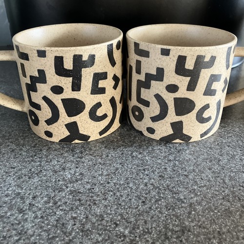 Habitat abstract shape mug - shape,