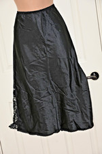 SLP B104 - Slinky satin waist