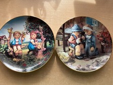 2 X Hummel Plates B1