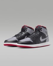 Nike Air Jordan 1 Mid NEW