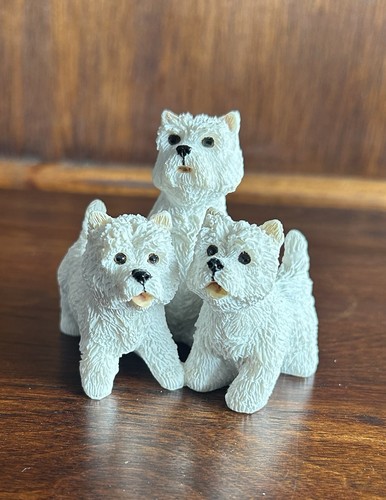 Resin family figurine west - resin,