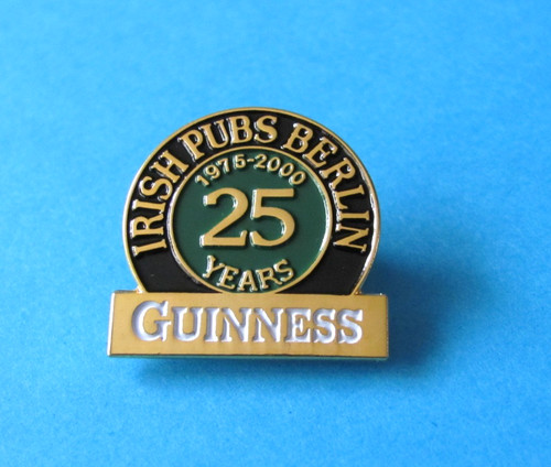 Guinness pin badge - pin, 1975-2000