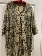 Masai floaty  Tunic Top