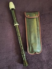 Aulos descant recorder with - descant,