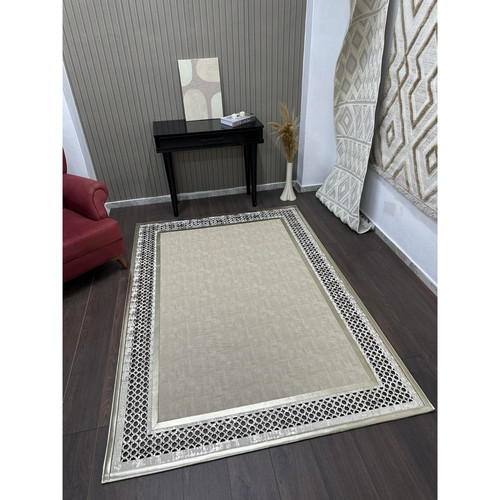 Ecru rug with light gold - ecru,