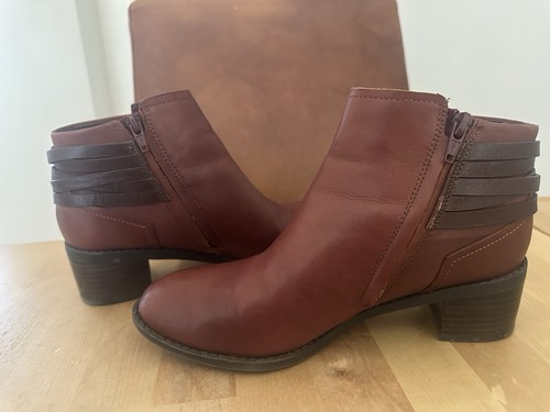 Foot glove leather - foot,
