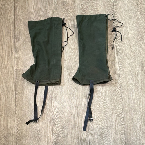 Green water resistant hiking - green,