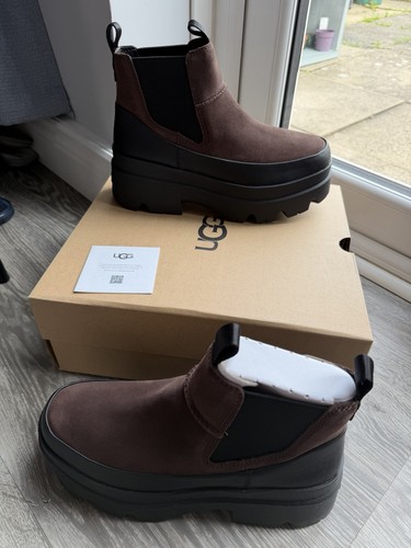 Ugg brisbane chelsea boots - brisbane,