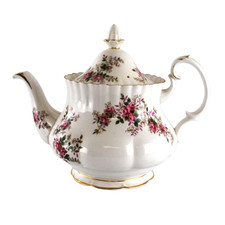 Royal Albert Lavender Rose Teapot Large 2½ Pint Small Chip to Inside Rim