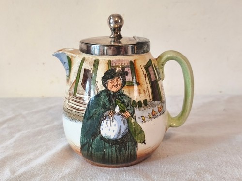 Vintage royal doulton teapot - royal,