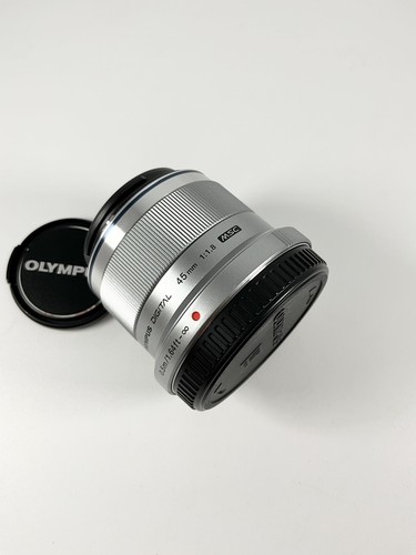 Olympus zuiko 45mm - 45mm, f/1.8