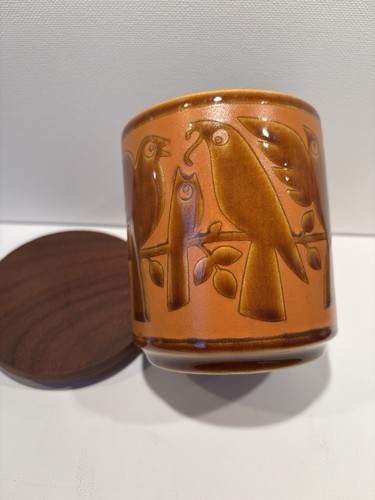 Hornsea pottery birds - pottery, “birds