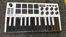AKAI Professional MPK mini Mk3