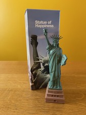 'Statue of Happiness' Rockstar