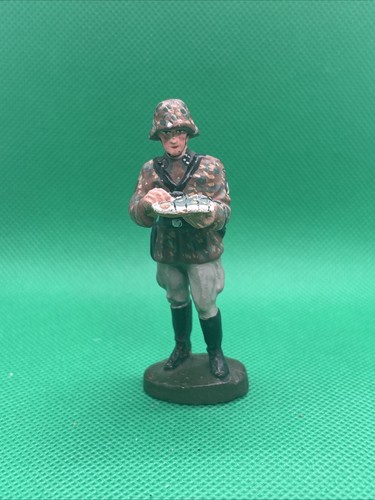 Elastolin german soldier - german,