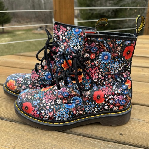 Doc martens size 7 - martens,