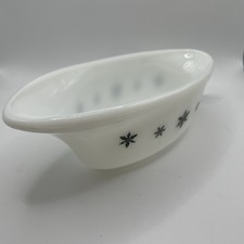 Vintage Pyrex Gravy Boat Glass