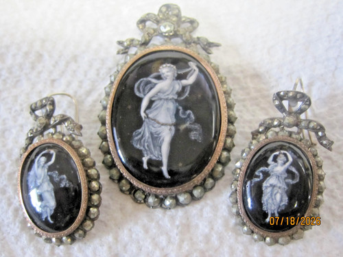 Victorian intaglio dancing - intaglio,