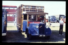 PHOTO  BEDFORD HORSEBOX REG JMT 64