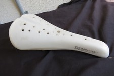 VINTAGE DOMINATOR SEAT 2166