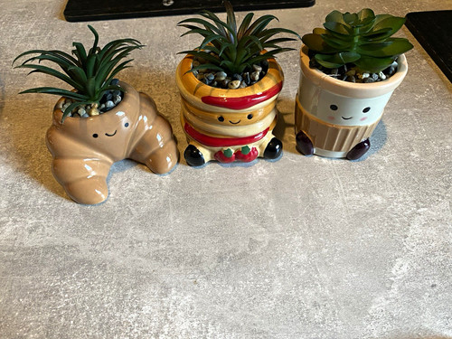Small glazed ceramic - glazed,