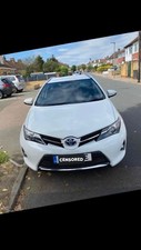 TOYOTA  AURIS 2014 1.8 HYBRID