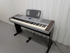 Yamaha DGX-640 88 Key Weighted Keys Portable Grand, stand + pedal stock # 25525