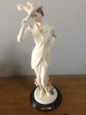 ? Juliana Collection Figurine – Lady in Off White Dress & Hat And ? 2002 30cm