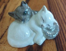 Royal Doulton figurine Cat