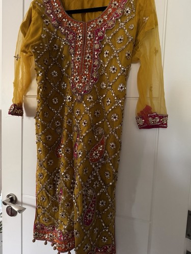Mehndi dress indian - mehndi,