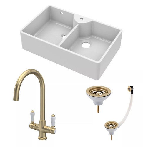 Traditional fireclay kitchen - traditional,