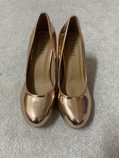 Gorgeous Ajvani Women's High