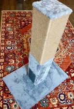 Cat Scratching Post by 'PAWHUT'  80cm High Very Stable Excellent Condition
