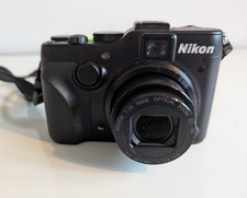 Nikon Coolpix P7100 digital