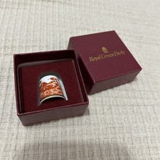 THIMBLE COLLECTORS CLUB, RED